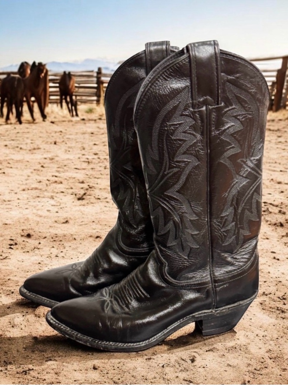 Justin vintage Boots Dark Leather Cowboy Boots 7M